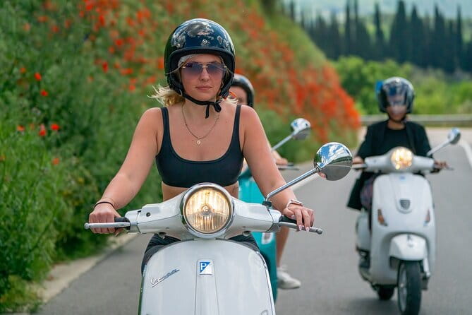 Chianti Vespa Tour with Lunch from Florence & E-car Option - Chianti by Vespa, passenger seat, or Topolino