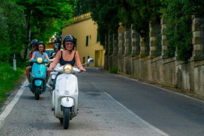 Chianti Vespa Tour with Lunch from Florence & E-car Option