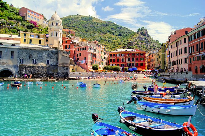 Cinque Terre and Pisa Tower Tour from Florence Semi Private - From Florence, the countryside rolls by