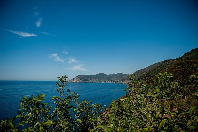 Cinque Terre Day Trip with Optional Hiking or Pisa - Corniglia: a hilltop pause above the sea