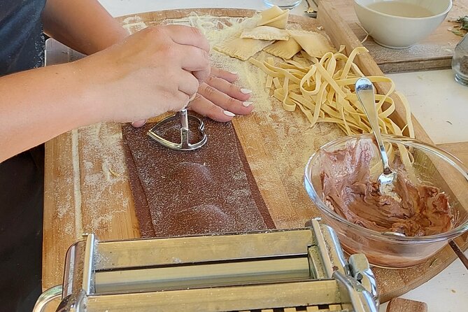 Cooking Class on a Family Farm in Chianti with Lunch - Should you book it?
