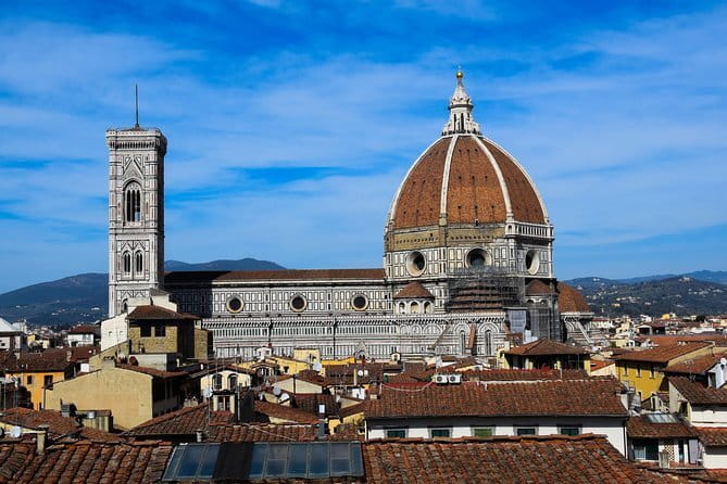 Duomo Museum & Baptistry: Cathedral Complex & Bell Tower - Start in Duomo Square, where the details matter
