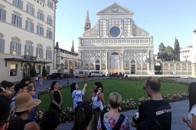 Experience Florence’s Art and Architecture on a Walking Tour - A two-hour route that gives Florence a shape