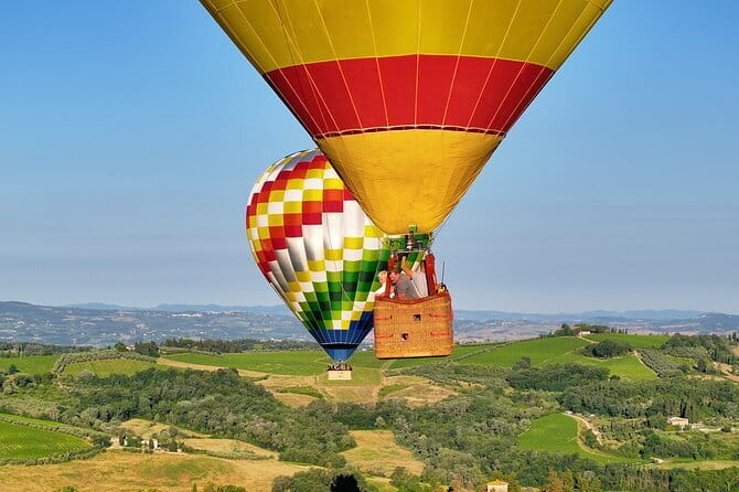 Experience the Magic of Tuscany from a Hot Air Balloon - Should you book it?