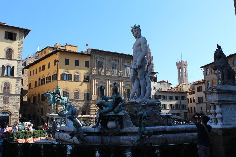 Florence: 2-Hour Guided Sightseeing Bike Tour - The longer ride and a possible viewpoint
