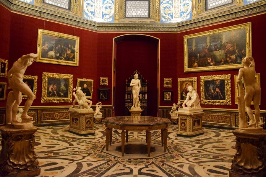 Florence: Accademia and Uffizi Combo Priority Entry Tickets - Stairs and access need a closer look