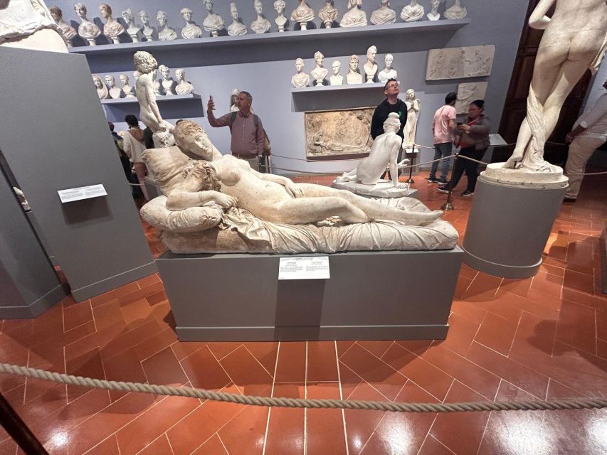Florence: Accademia Gallery David Entry & Audio Guide App - FAQ