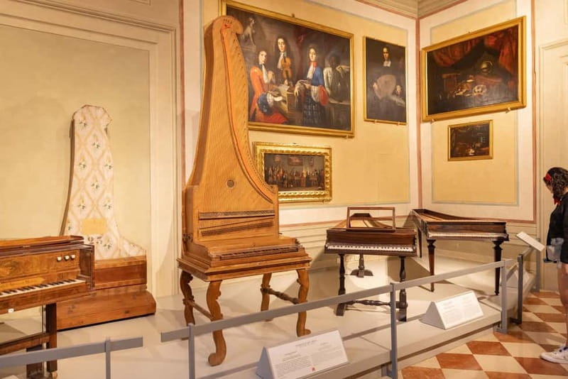 Florence: Accademia Gallery Skip-the-Line Guided Tour - Should you book the Accademia tour?