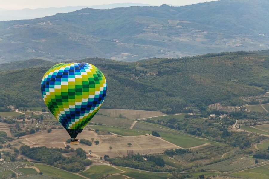 Florence: Balloon Flight Over Tuscany - One hour above the vineyards