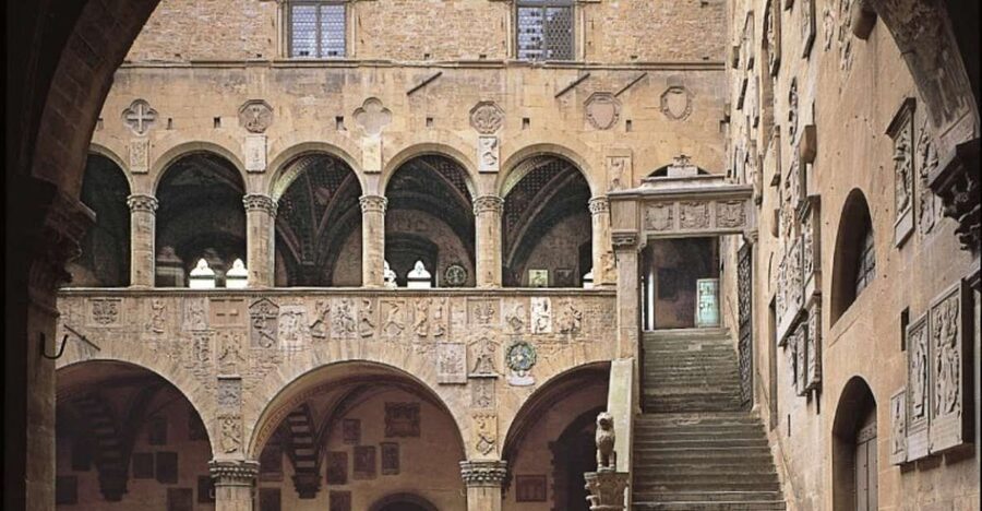Florence: Bargello Museum 5-Attractions Combo Ticket - Davanzati Palace: a change of setting