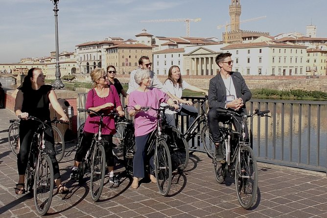 Florence by Bike: A Guided Tour of the City’s Highlights - Riding safely through a busy center