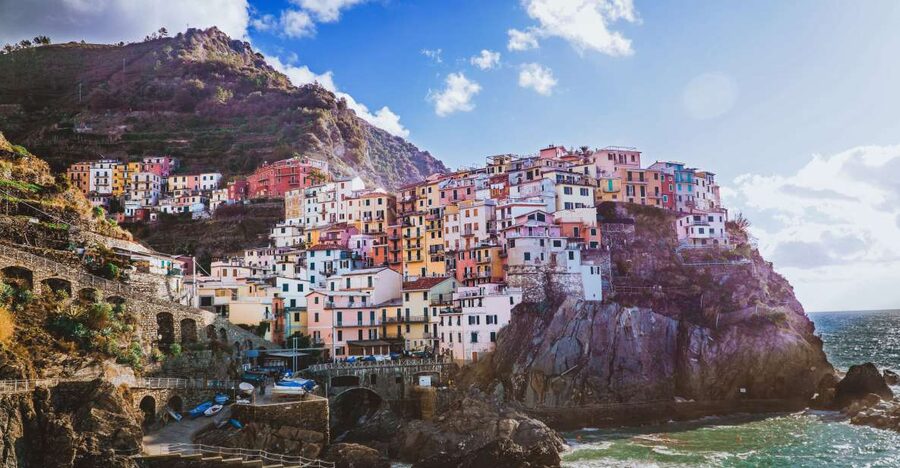 Florence: Cinque Terre Day Trip with Optional Street Food - Vernazza: make time for the view