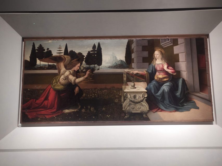 Florence: City Center, Accademia and Uffizi Gallery Tour - What the guide adds, and where the headset fits