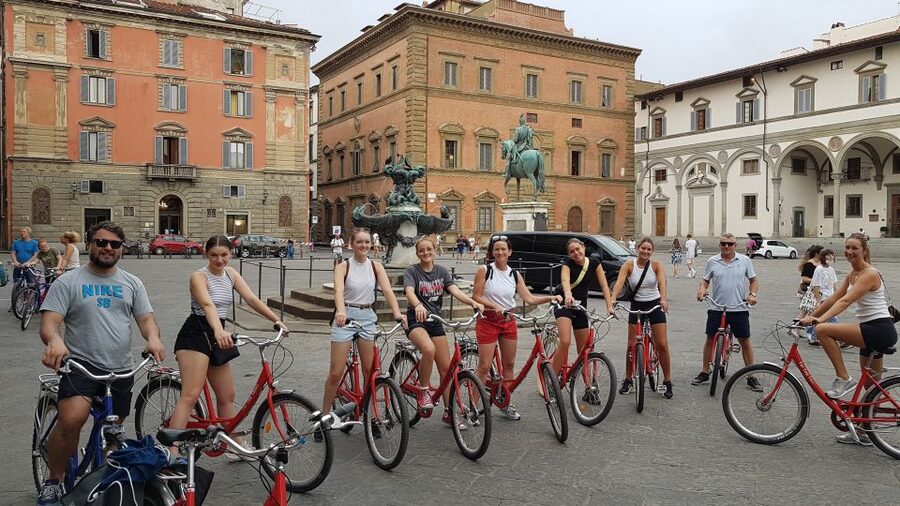 Florence: City Highlights Bike Tour - Crossing the Arno into San Niccolò