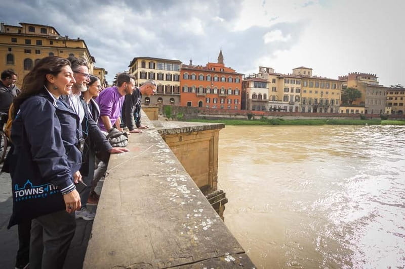 Florence: City Highlights Walking Tour + Wine Windows Option - Follow Florence’s story through the historic center