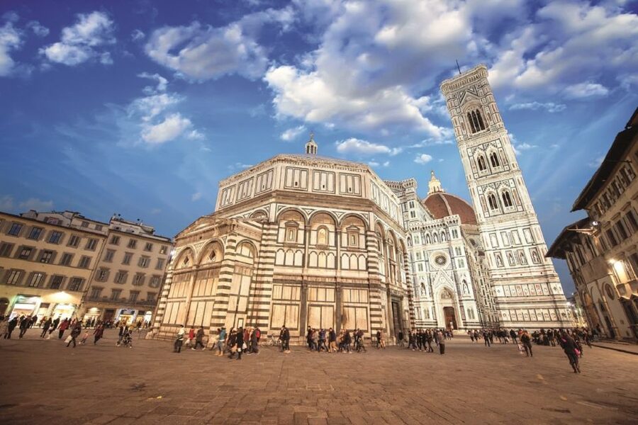 Florence: City Sightseeing Guided Bike Tour - The pace, group and small comforts