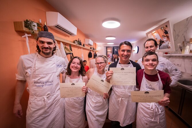 Florence Cooking Class The Art of Making Gelato & Authentic Pizza - Start with Florence pizza, then get your hands in the dough