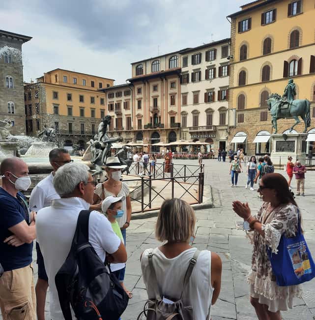 Florence: Dan Brown's Inferno 2-Hour Walking Tour - Piazza della Signoria and the city’s clues
