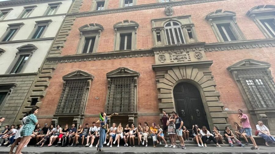 Florence: Dark Mysteries and Legends Guided Walking Tour - Florence’s darker stories, told on the street