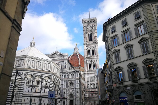 Florence Duomo Skip-Any-Line Guided Tour with Priority Entrance - Dress for a church and leave bulky bags behind
