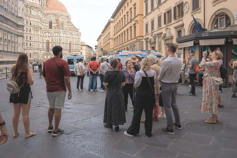 Florence Duomo Square Guided Walking Tour with Entry Tickets - Guides, group size, and the listening system