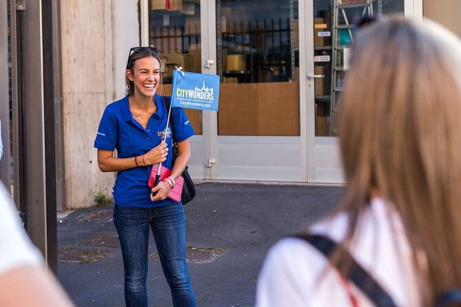 Florence Evening Walking Tour: Stories of Power, Love & Betrayal - Feuds in the medieval streets