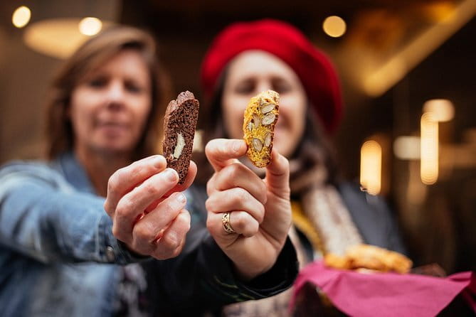 Florence Exclusive PRIVATE Food Tour with 6 or 10 Tastings - The private guide is the main advantage