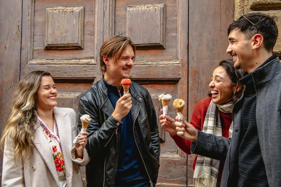 Florence: Flavours of Tuscany Food Tour - Local eateries make the walking worthwhile