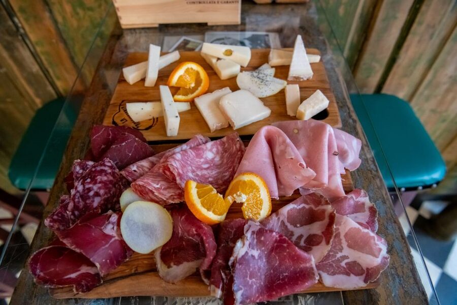 Florence: Flavours of Tuscany Food Tour - Who will enjoy this food walk most?