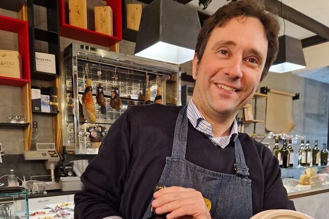 Florence Food Tour with Truffle Pasta, Steak & Free Flowing Wine - Begin with prosciutto, cheese and aged balsamic