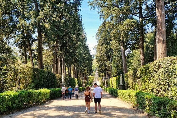 Florence Food & Wine Tour: Tuscan Tastings with Local Guide - Wine windows and the sweet Tuscan finish