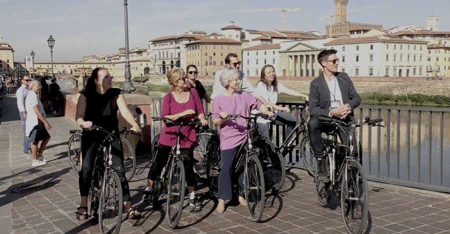 Florence: Guided Bike Tour with Piazzale Michelangelo - Crossing the Arno into the Oltrarno