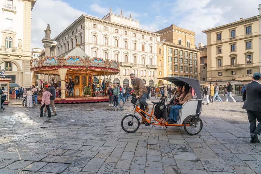 Florence: Guided City Tour by Rickshaw - Comfort, weather and accessibility