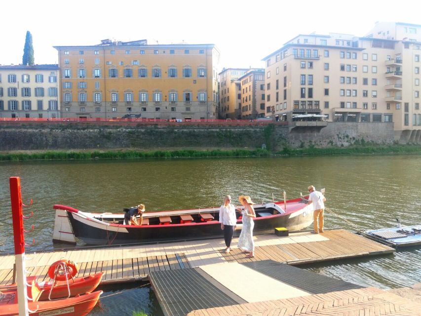 Florence: Guided Gondola Boat Tour with a Glass of Wine - Wine, children’s drinks and the aperitivo hour