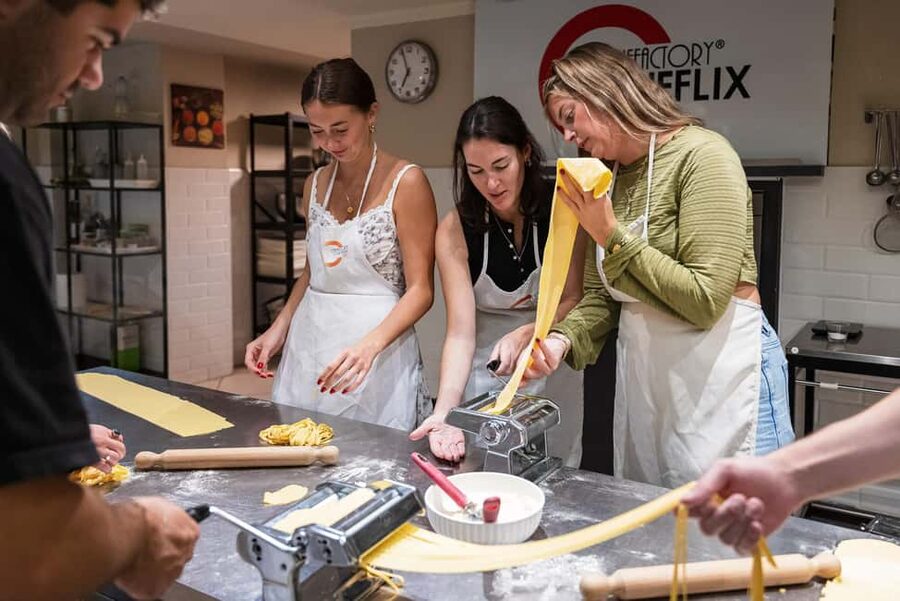 Florence: Handmade Pasta & Dessert Class with Unlimited Wine - Start with dough, not a restaurant menu