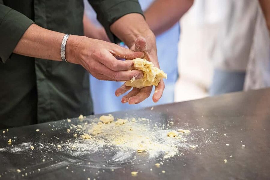 Florence: Handmade Pasta & Dessert Class with Unlimited Wine - Who will get the most from this class