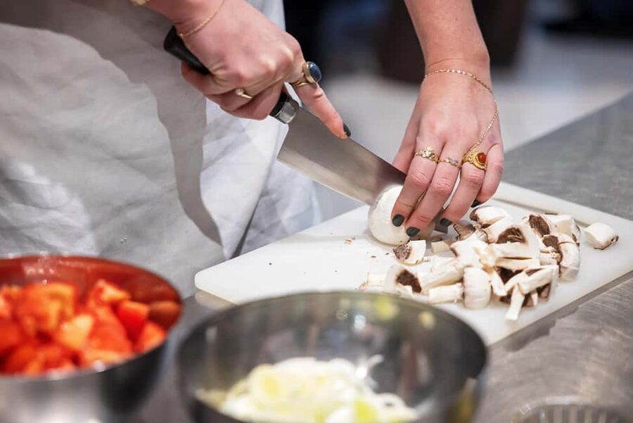 Florence: Handmade Pasta & Dessert Class with Unlimited Wine - FAQ