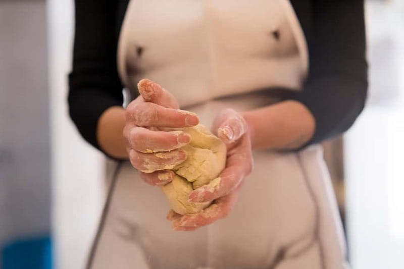 Florence: Handmade Ravioli & Pasta Class with Unlimited Wine - The chefs make the class feel personal