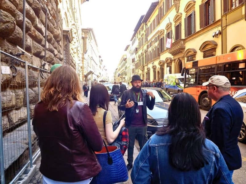 Florence: Medici Family Guided Walking Tour - Practical details that can save you trouble