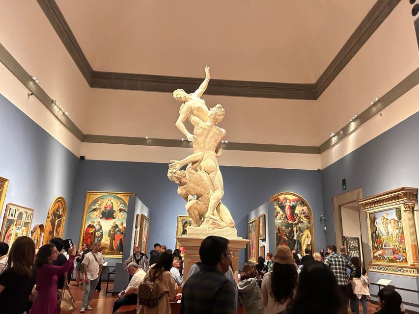 Florence: Michelangelo's David Entrance Ticket and Audio App - Using the Pop Guide audio app
