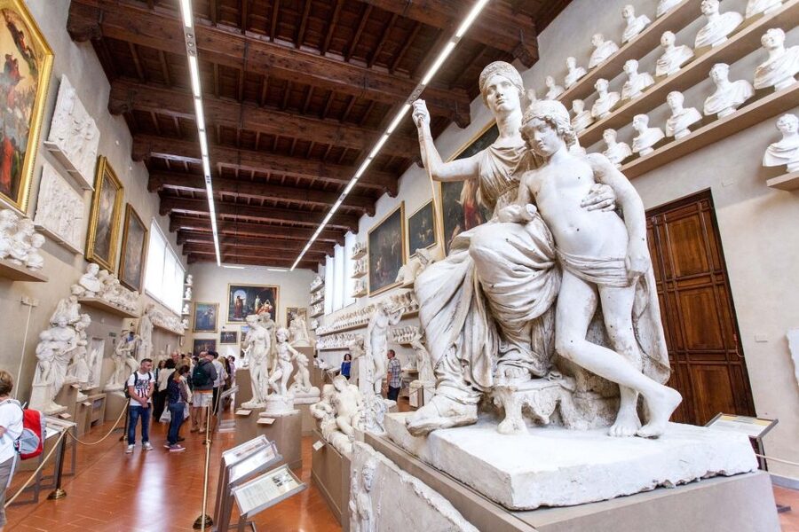 Florence: Michelangelo's David Priority Ticket & Audio App - Give the unfinished Prisoners their own time