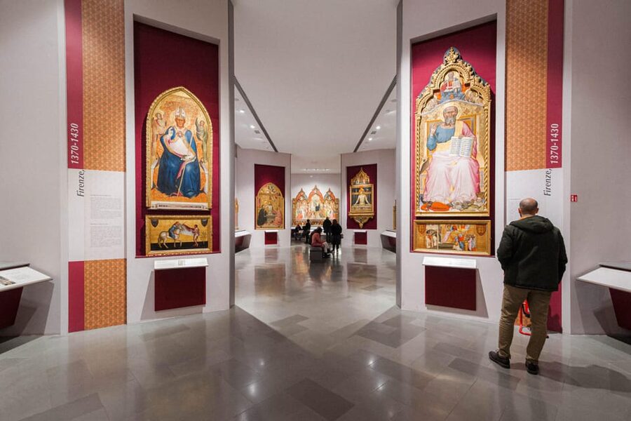 Florence: Michelangelo's David Reserved Entry Tickets - Meeting Crown Tours on Via Ricasoli