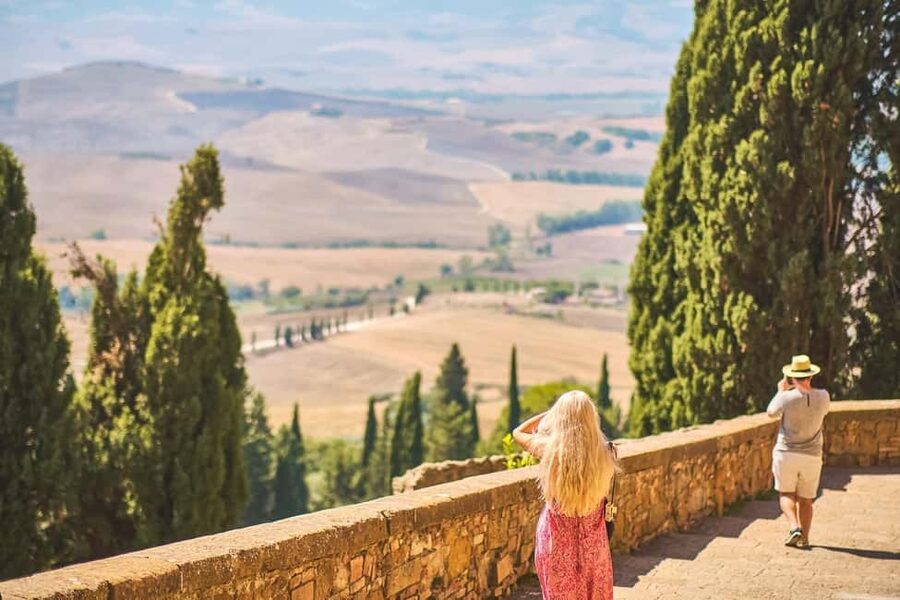 Florence: Orcia Valley, Montalcino, Pienza with Lunch & Wine - Florence to Pienza: a long ride with a scenic payoff