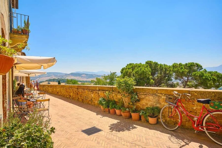 Florence: Orcia Valley, Montalcino, Pienza with Lunch & Wine - Lunch at the Temple of Brunello
