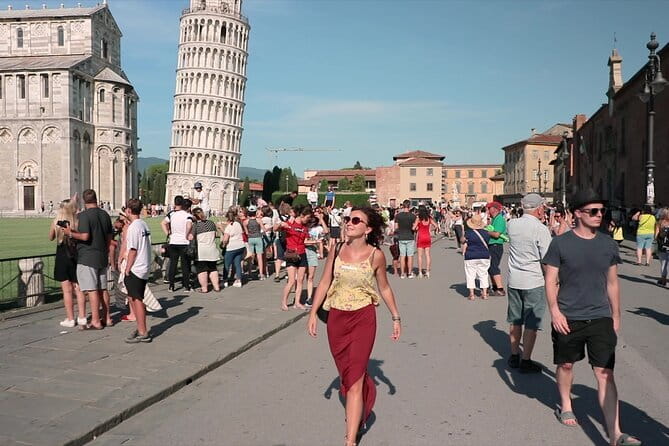 Florence: Pisa Excursion with optional Leaning Tower Entry Ticket - Getting from the coach to the marble square