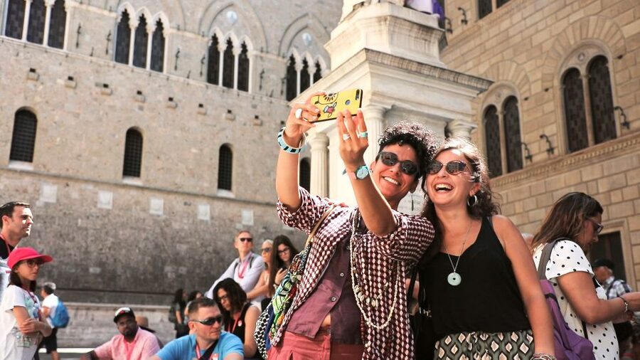 Florence: Pisa, Siena, S. Gimignano, Chianti Wine & Lunch - A day built around three very different towns