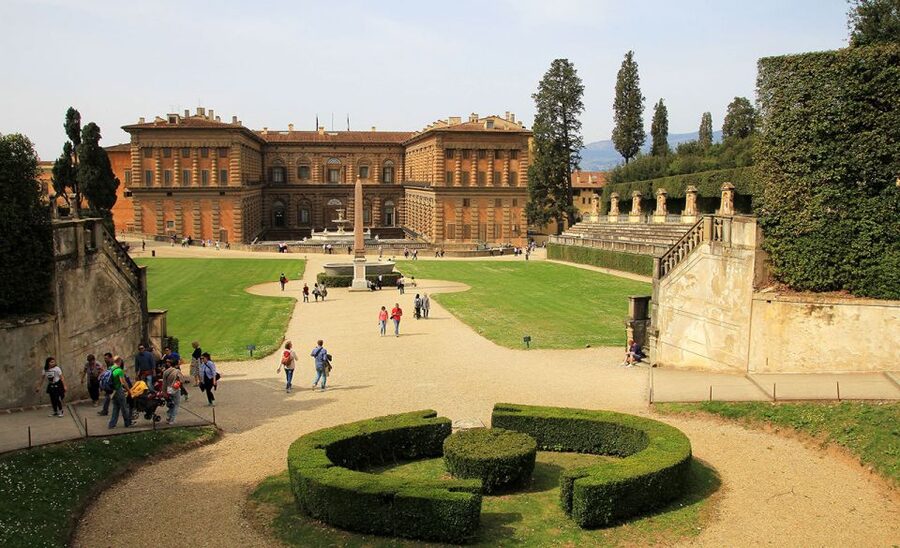 Florence: Pitti Palace and Boboli Gardens Walking Tour - From Pitti’s doorstep into Medici Florence