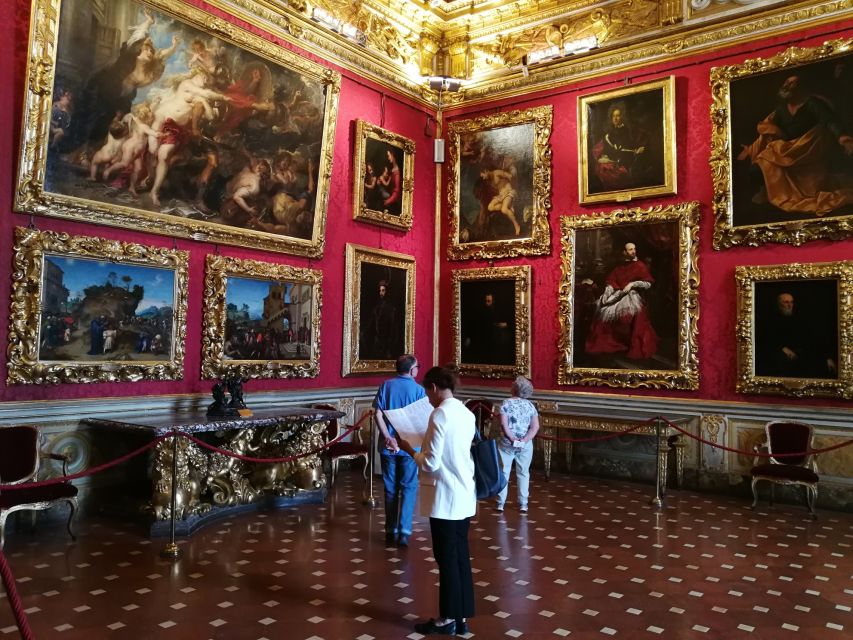 Florence: Pitti Palace and Palatina Gallery Ticket and Tour - Start at Piazza Pitti, outside the palace entrance
