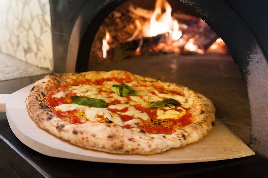 Florence: Pizza and Gelato Experience with Unlimited Wine - A shared meal, with wine included