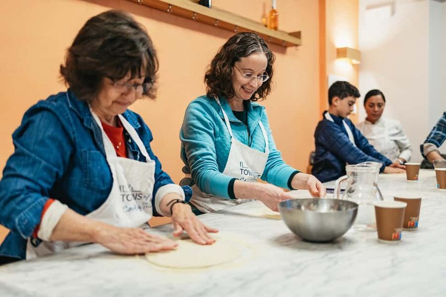 Florence: Pizza and Gelato Preparation Class - The useful details at a glance